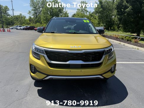 Used 2023 Kia Seltos SX AWD/4WD image 3