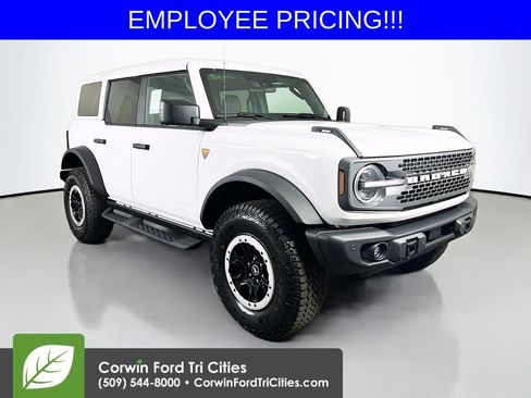 New 2026 Ford Bronco Badlands AWD/4WD image 1