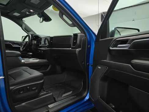 Used 2022 Chevrolet Silverado 1500 LTZ w/ LTZ Premium Package image 32