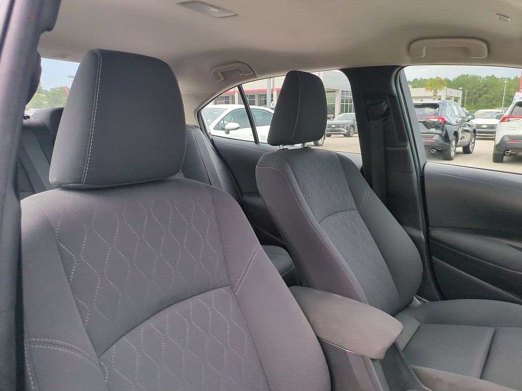 Certified 2024 Toyota Corolla LE FWD image 31