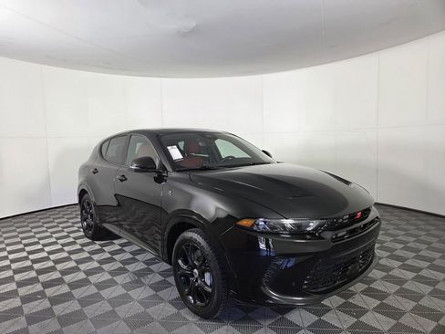 Certified 2025 Dodge Hornet R/T w/ R/T Plus Package image 2