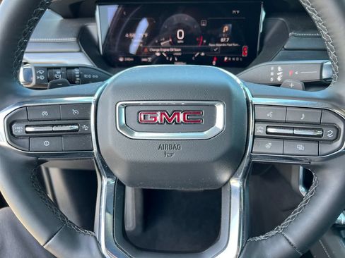 Used 2026 GMC Acadia Elevation w/ Elevation Premium Package AWD/4WD image 24