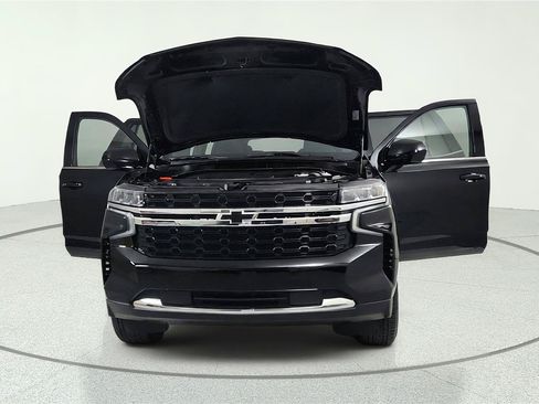 Used 2024 Chevrolet Tahoe LS AWD/4WD image 9