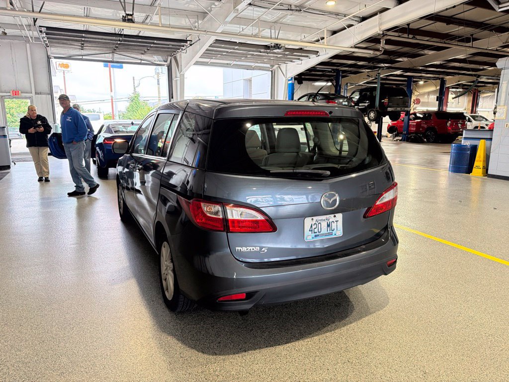 Used 2012 MAZDA MAZDA5 Sport FWD image 4