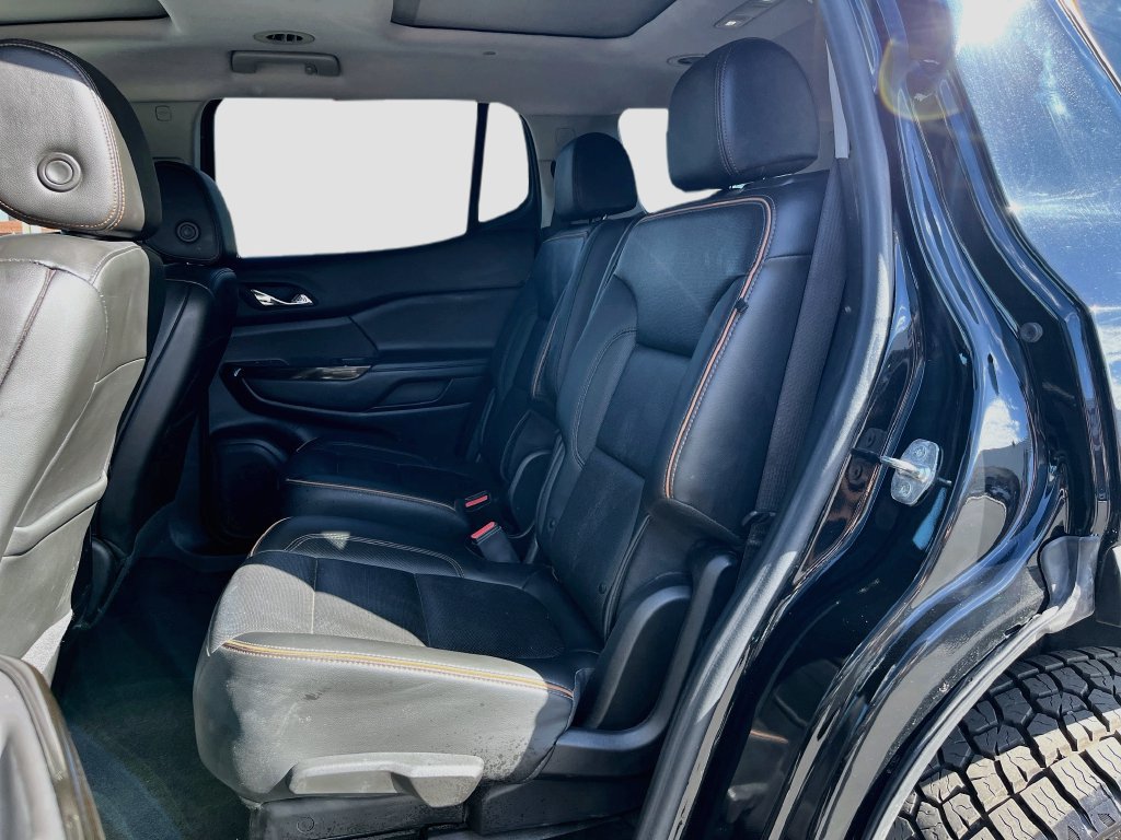 Used 2022 GMC Acadia AT4 w/ Technology Package AWD/4WD image 26
