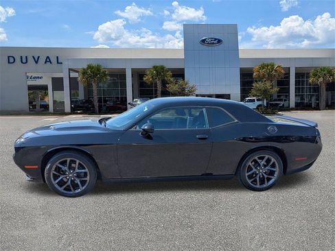 Used 2020 Dodge Challenger SXT w/ Blacktop Package image 7