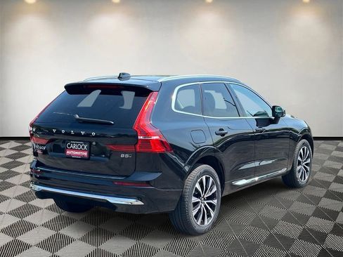 Certified 2023 Volvo XC60 B5 Plus AWD/4WD image 3
