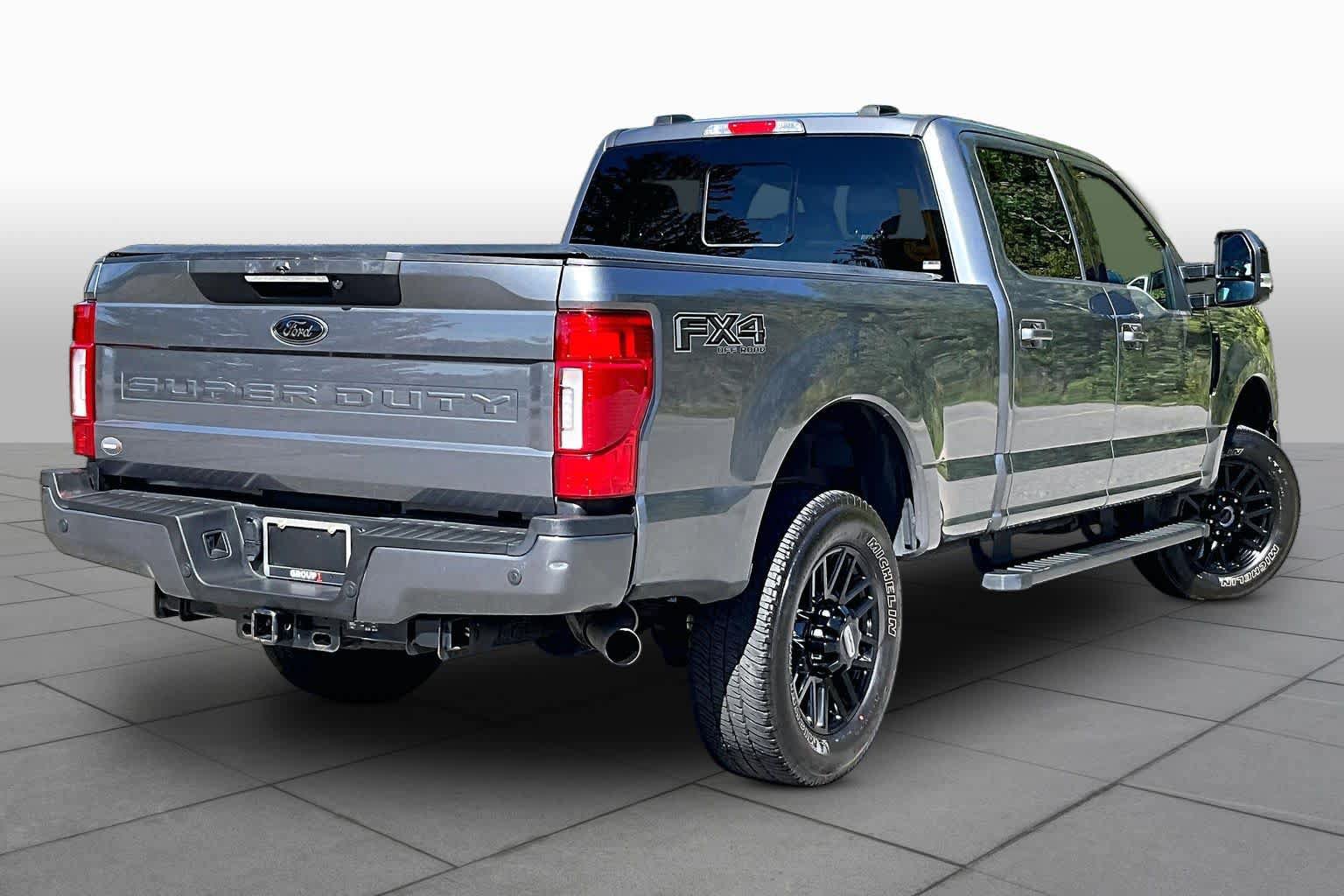 Used 2022 Ford F250 Lariat w/ Black Appearance Package AWD/4WD image 12