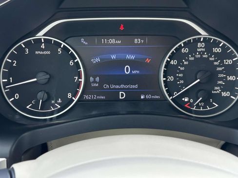 Used 2016 Nissan Murano Platinum w/ Platinum Technology Package FWD image 26