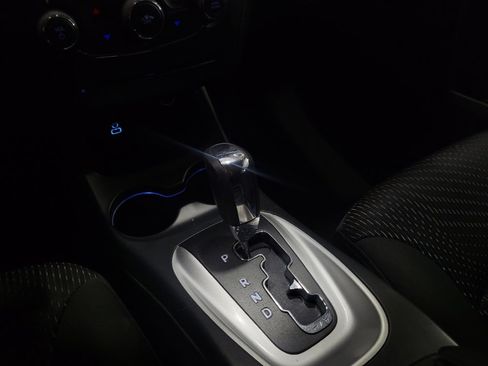 Used 2018 Dodge Journey SE image 26