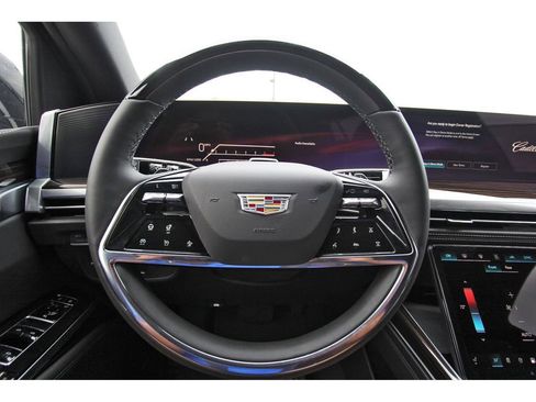 New 2026 Cadillac Escalade ESV Luxury AWD/4WD image 14