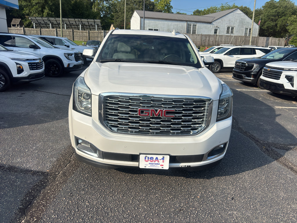 Used 2019 GMC Yukon XL Denali w/ Denali Ultimate Package AWD/4WD image 3