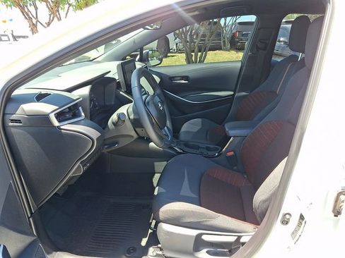 Used 2025 Toyota Corolla SE FWD image 10