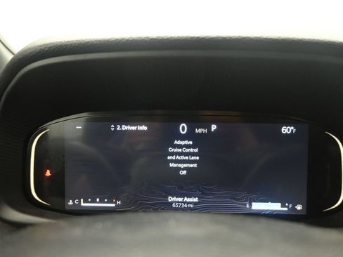 Used 2024 Jeep Wagoneer Series II w/ Flexible Seating Group RWD image 15