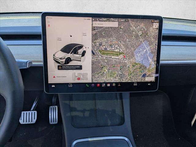 Used 2025 Tesla Model Y Performance AWD/4WD image 12