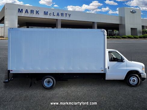 New 2026 Ford E-450 and Econoline 450 Super Duty w/ Power Equipment Group RWD image 2