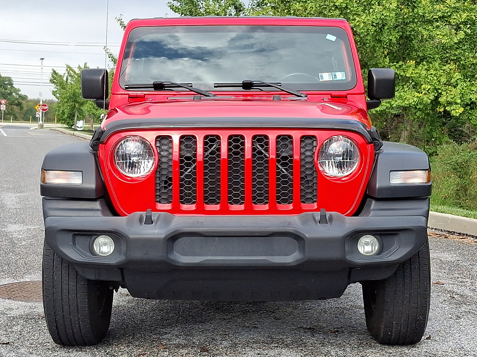Used 2020 Jeep Gladiator Sport w/ Quick Order Package 24S AWD/4WD image 2