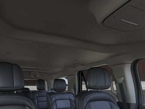 New 2026 Lincoln Navigator Premiere image 22