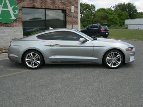 Used 2021 Ford Mustang Coupe w/ Equipment Group 101A RWD image 4
