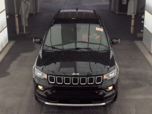 Used 2023 Jeep Compass Limited AWD/4WD image 2