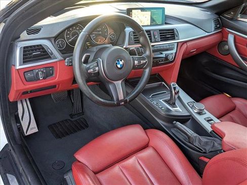 Used 2018 BMW 430i Convertible image 10