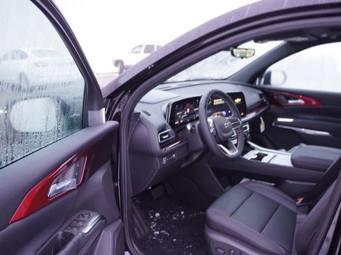 New 2026 Chevrolet Traverse Z71 w/ Driver Confidence Package image 12