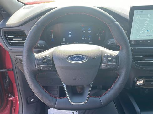 Used 2025 Ford Escape ST-Line w/ Tech Pack #1 AWD/4WD image 14