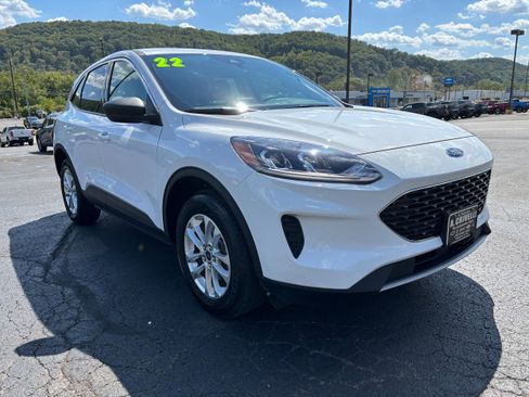 Used 2022 Ford Escape SE w/ Convenience Package image 1