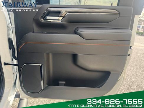 Used 2024 GMC Sierra 2500 AT4 w/ Technology Package image 30