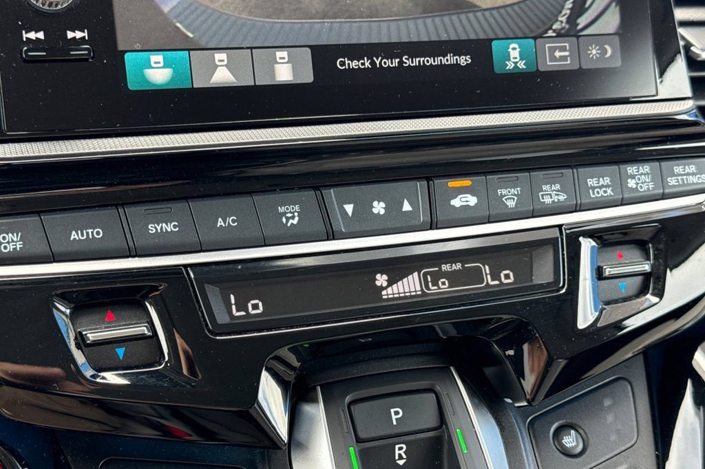 Certified 2025 Honda Odyssey Touring image 28