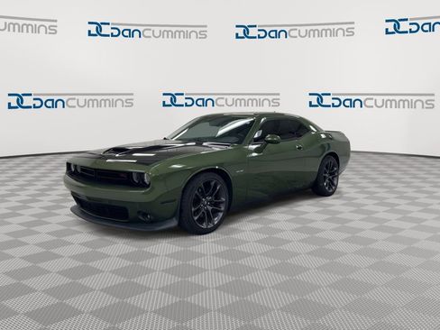 Used 2019 Dodge Challenger R/T RWD image 4