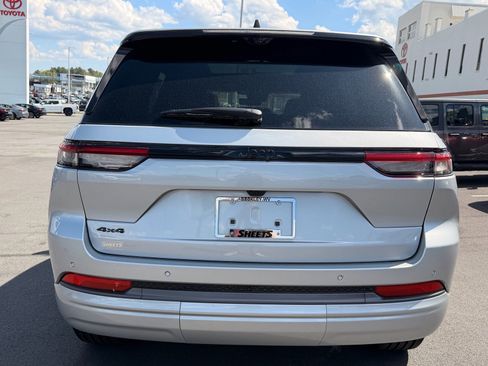 New 2026 Jeep Grand Cherokee Limited AWD/4WD image 6
