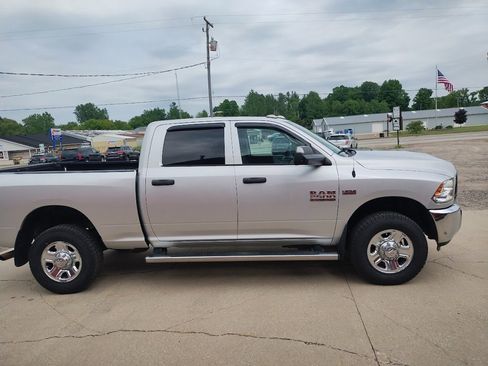 Used 2018 RAM 2500 Tradesman w/ Chrome Appearance Group image 3