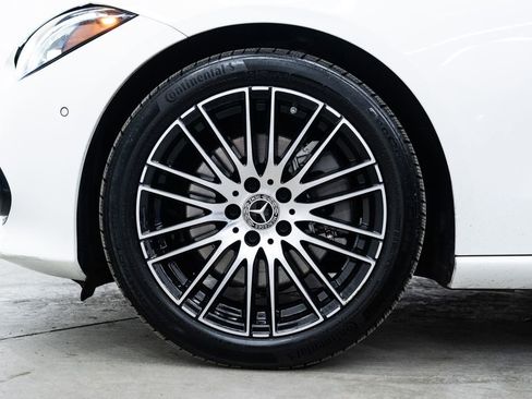 Used 2025 Mercedes-Benz C 300 4MATIC Sedan image 7