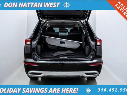 Used 2022 Mitsubishi Outlander SE image 29