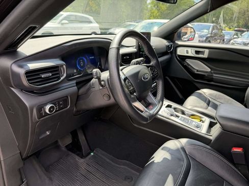 Used 2023 Ford Explorer ST w/ Equipment Group 401A AWD/4WD image 16