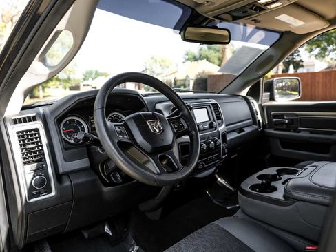 Used 2016 RAM 2500 SLT image 3