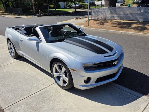 Used 2011 Chevrolet Camaro SS w/ RS Package RWD image 17