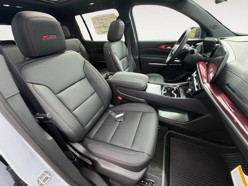 New 2026 Chevrolet Traverse Z71 w/ Enhanced Driving Package AWD/4WD image 19
