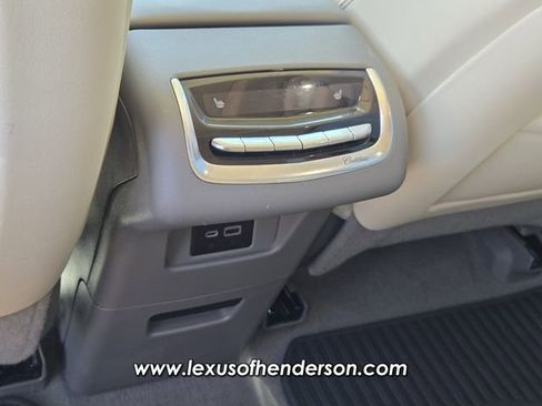 Used 2021 Cadillac XT6 Premium Luxury FWD image 13