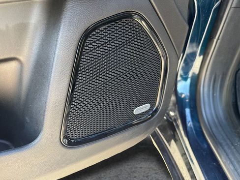 Used 2024 Jeep Compass Limited w/ Elite Group AWD/4WD image 17