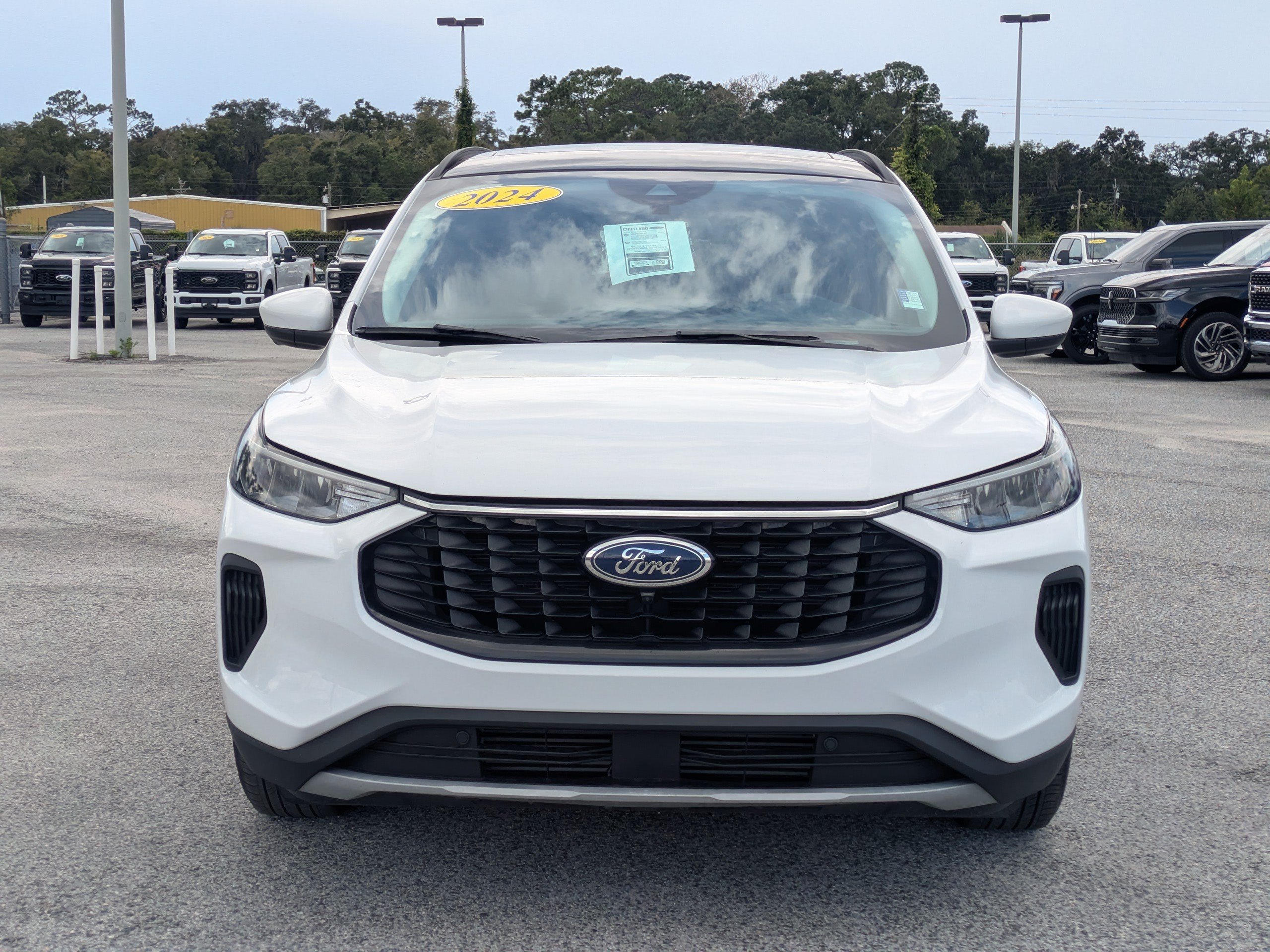 Used 2024 Ford Escape Active w/ Tech Pack #2 FWD image 9