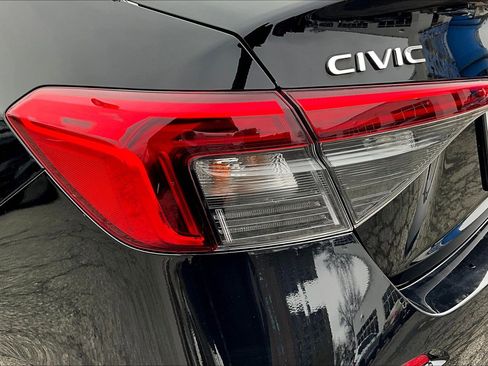 Used 2023 Honda Civic EX image 31