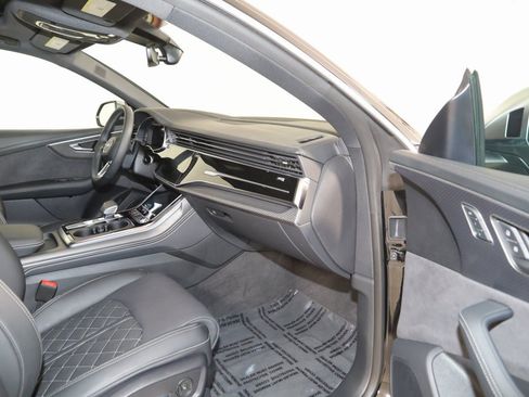 Used 2024 Audi SQ8 Premium Plus image 65