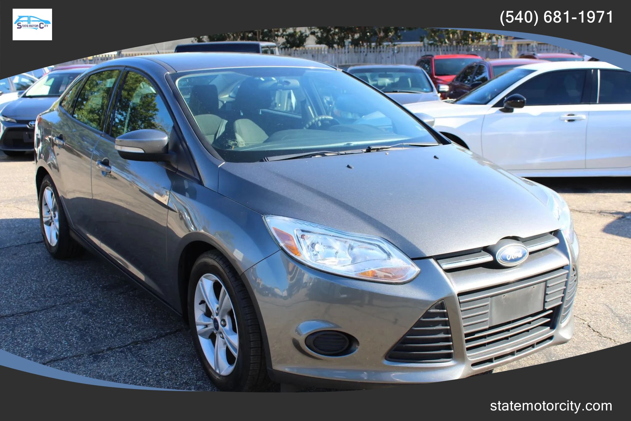 Used 2013 Ford Focus SE FWD image 1