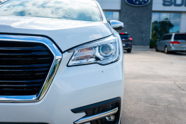 Used 2021 Subaru Ascent Touring w/ Popular Package #2 AWD/4WD image 3