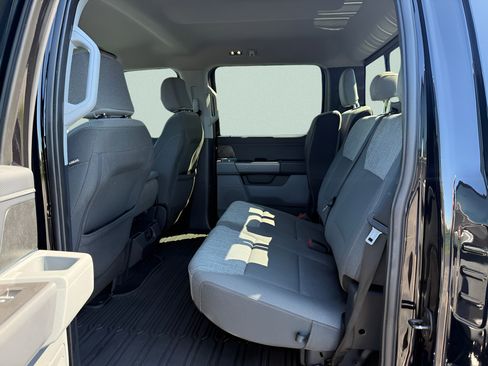 Used 2022 Ford F150 XLT w/ Equipment Group 302A High AWD/4WD image 5