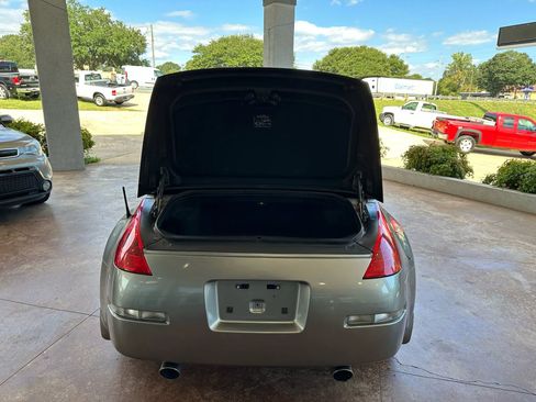 Used 2006 Nissan 350Z Touring image 21