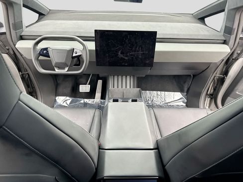 Used 2024 Tesla Cybertruck Cyberbeast AWD/4WD image 19