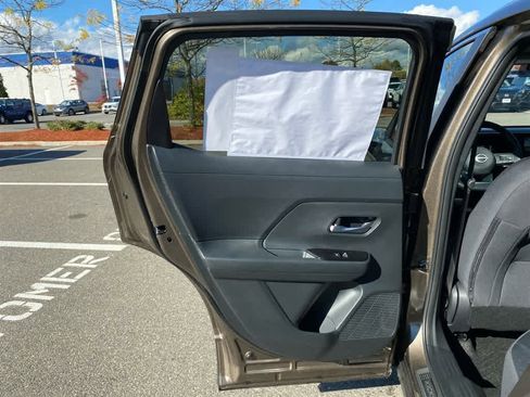 New 2026 Nissan Kicks SV w/ SV Premium Package image 21